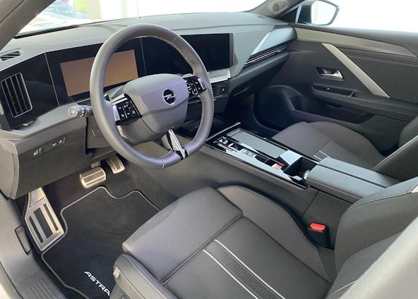 Vehicle image 5 Vehicle image 5