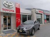 First vehicle image