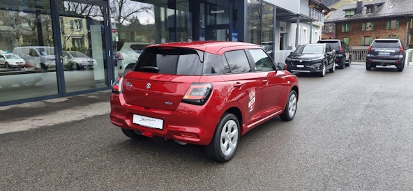 Vehicle image 4 Vehicle image 4