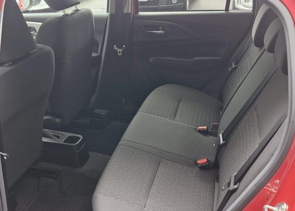 Vehicle image 9 Vehicle image 9