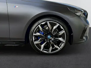BMW i5 M60 xDrive Touring