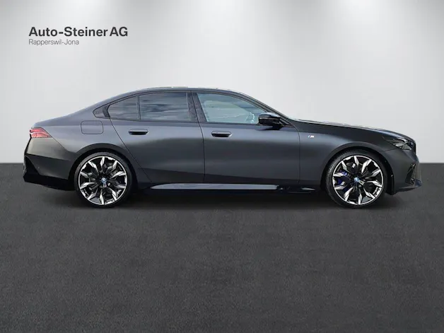 BMW i5 M60 xDrive Touring