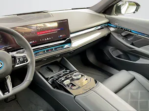 BMW i5 M60 xDrive Touring