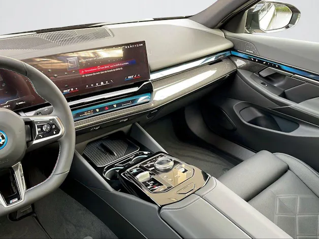 BMW i5 M60 xDrive Touring