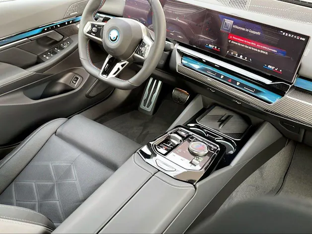 BMW i5 M60 xDrive Touring