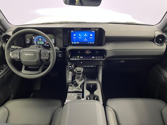 Vehicle image 5 Vehicle image 5