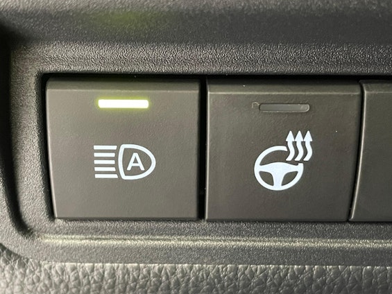 Vehicle image 14 Vehicle image 14