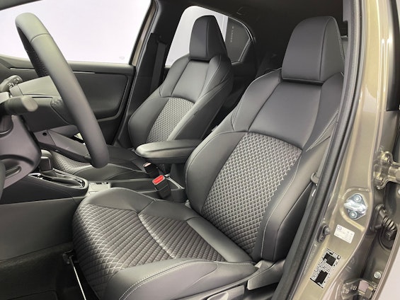 Vehicle image 8 Vehicle image 8