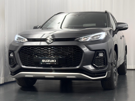 First vehicle image