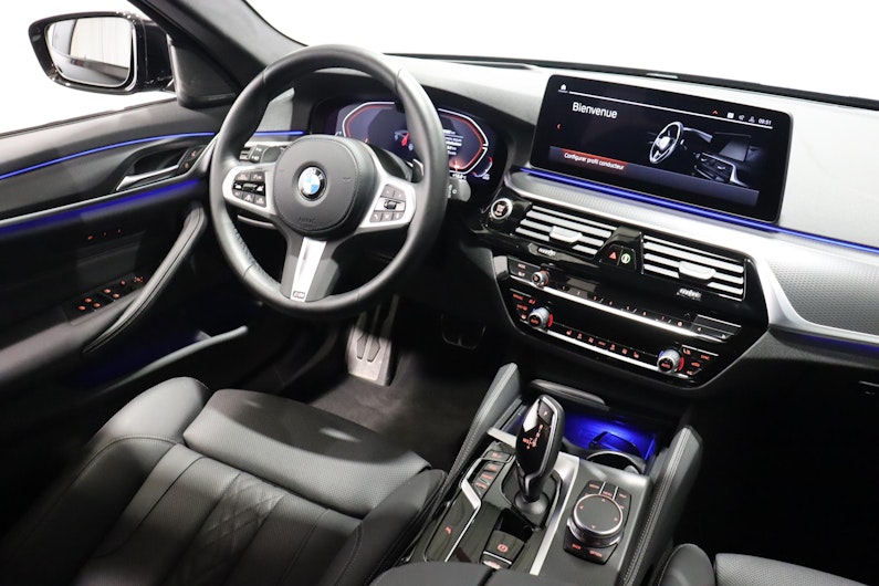 Vehicle image BMW 5 SERIES