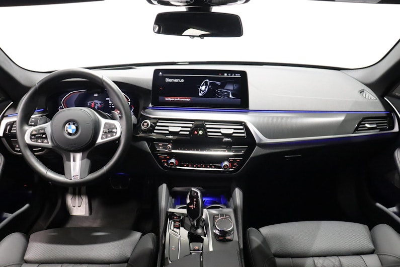 Vehicle image BMW 5 SERIES