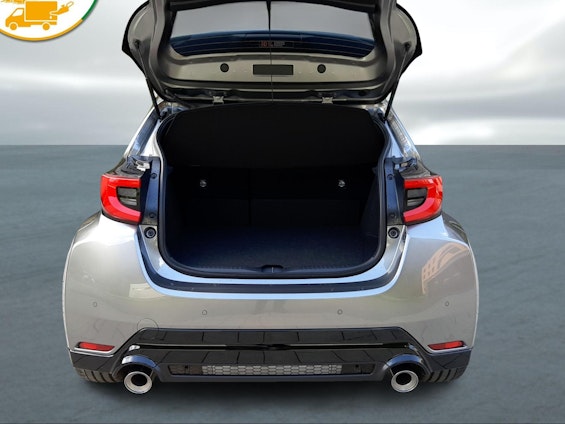 Vehicle image 4 Vehicle image 4