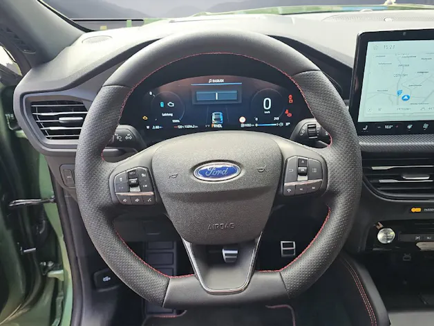 FORD Kuga 2.5 Hybrid ST-Line X 4x4