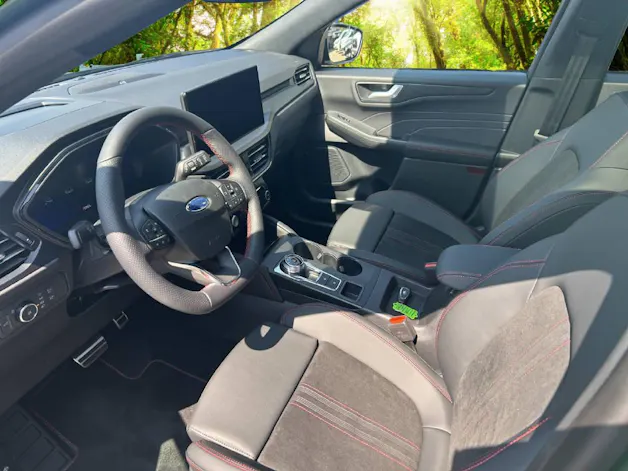 Ford Kuga 2.5 Hybrid ST-Line X 4x4