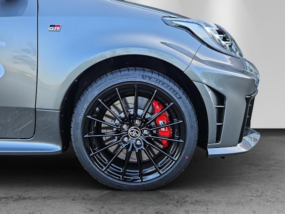 Vehicle image 9 Vehicle image 9