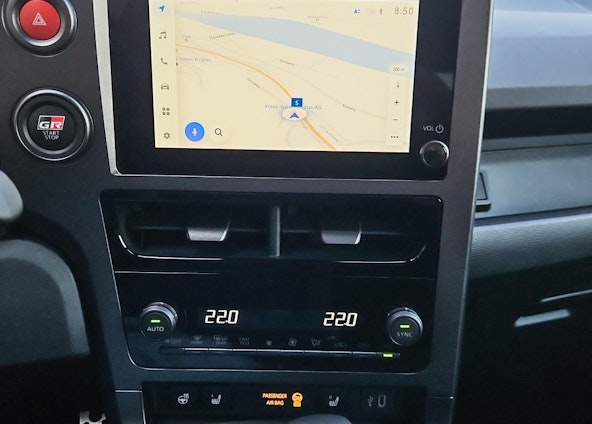 Vehicle image 14 Vehicle image 14