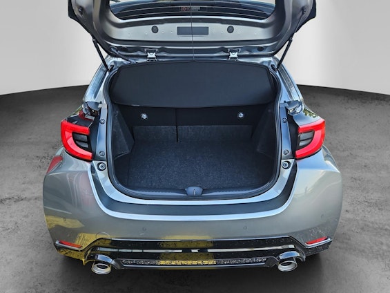 Vehicle image 8 Vehicle image 8