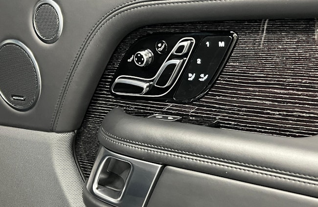 Vehicle image 9 Vehicle image 9