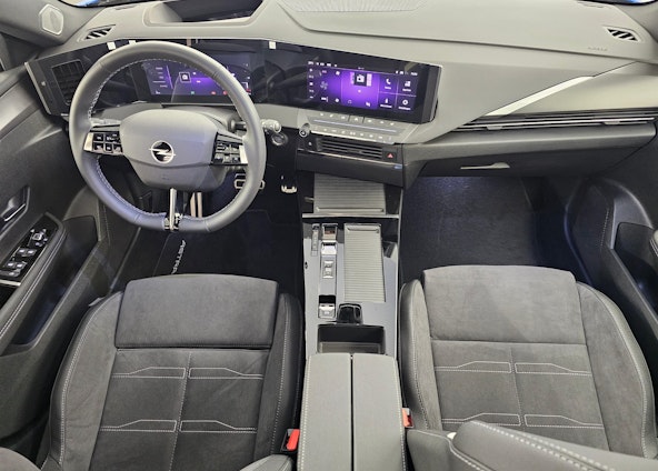 Vehicle image 8 Vehicle image 8