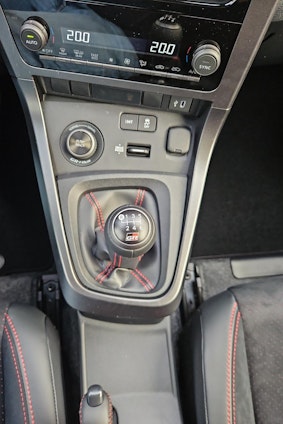 Vehicle image 15 Vehicle image 15