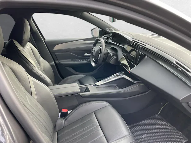 Peugeot 408 1.6 PHEV 225 GT