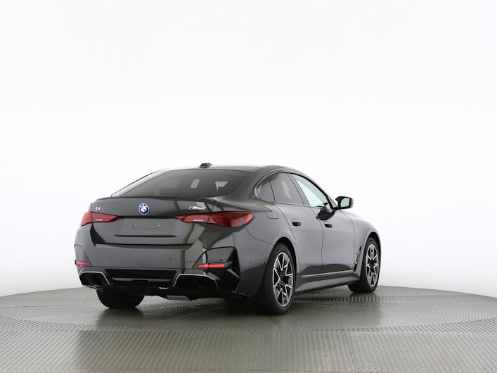 Vehicle image BMW i4