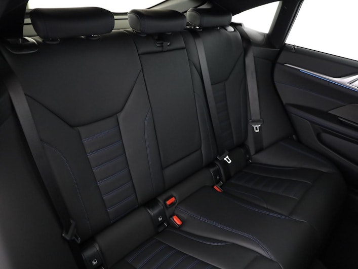 Vehicle image BMW i4