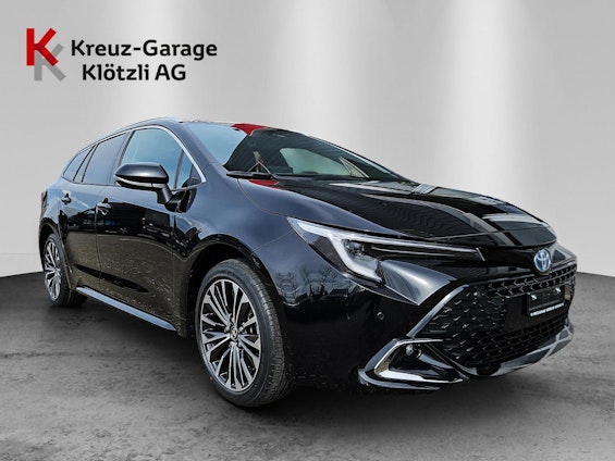 First vehicle image First vehicle image