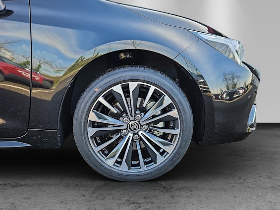 Vehicle image 8 Vehicle image 8