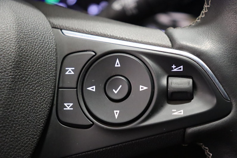 Vehicle image OPEL INSIGNIA