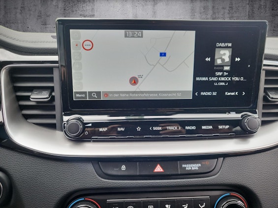 Vehicle image 15 Vehicle image 15