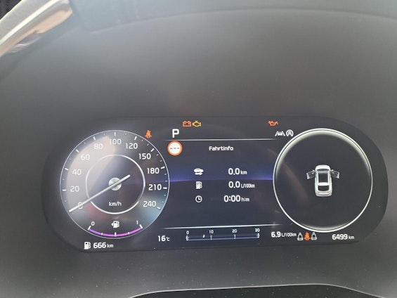 Vehicle image 13 Vehicle image 13