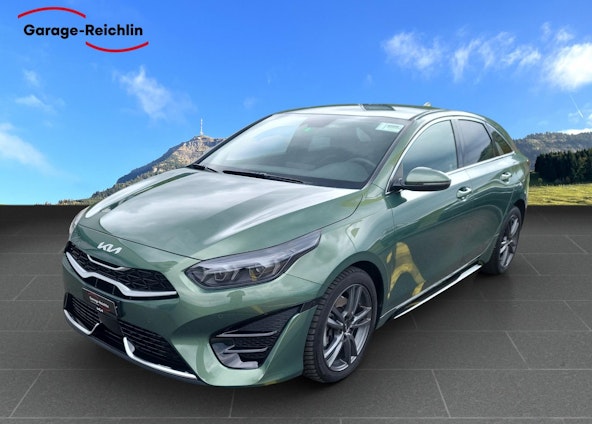 First vehicle image First vehicle image