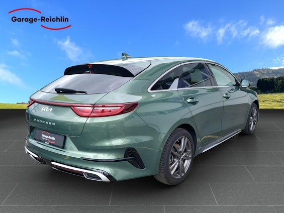 Vehicle image 4 Vehicle image 4