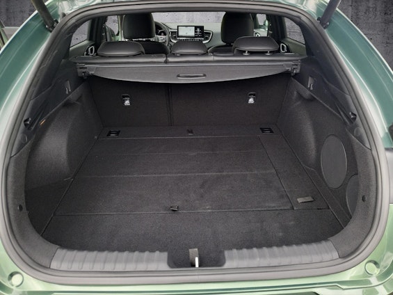 Vehicle image 16 Vehicle image 16