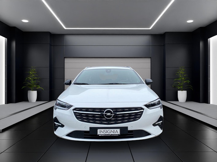 Vehicle image OPEL INSIGNIA