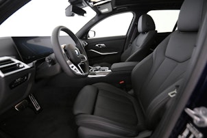 Vehicle image BMW 330i xDrive Touring