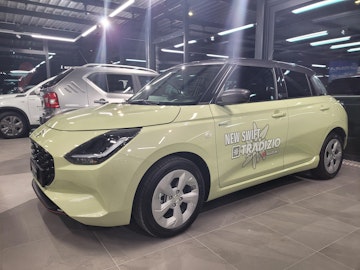 Vehicle image SUZUKI SWIFT 0 Vehicle image SUZUKI SWIFT 0