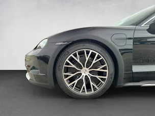 Porsche Taycan 4S Cross Turismo