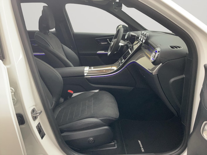 Vehicle image MERCEDES-BENZ GLC 200