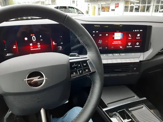 Opel Astra Sports Tourer 1.2 T 130 Swiss Plus