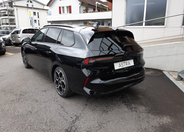 Vehicle image 3 Vehicle image 3