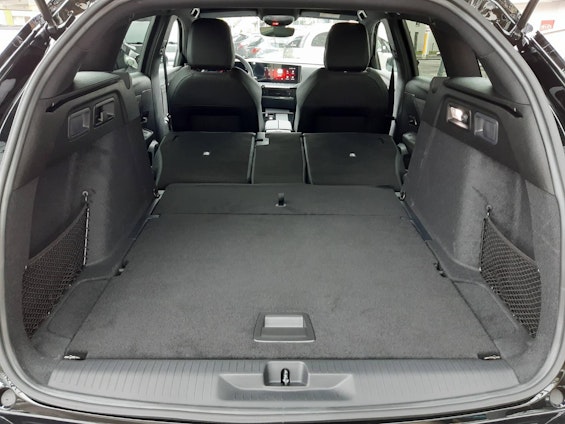 Vehicle image 10 Vehicle image 10