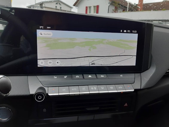 Vehicle image 12 Vehicle image 12