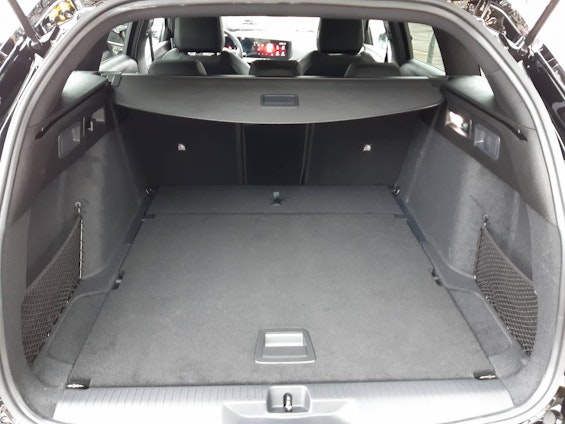 Vehicle image 9 Vehicle image 9