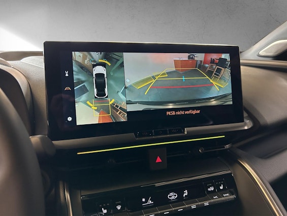 Vehicle image 10 Vehicle image 10