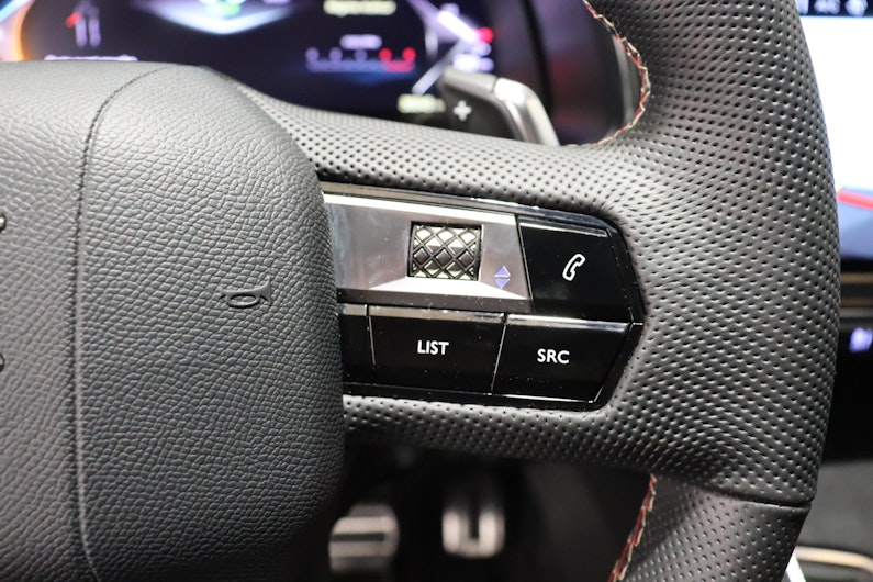 Vehicle image DS AUTOMOBILES DS7