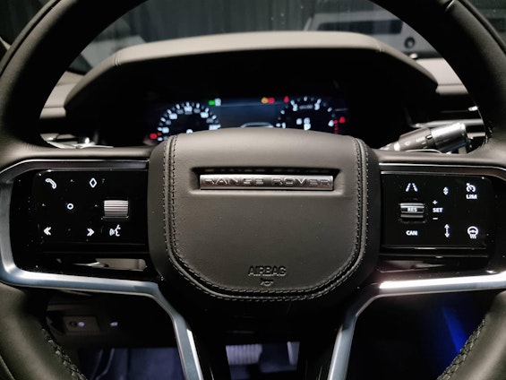 Vehicle image 10 Vehicle image 10