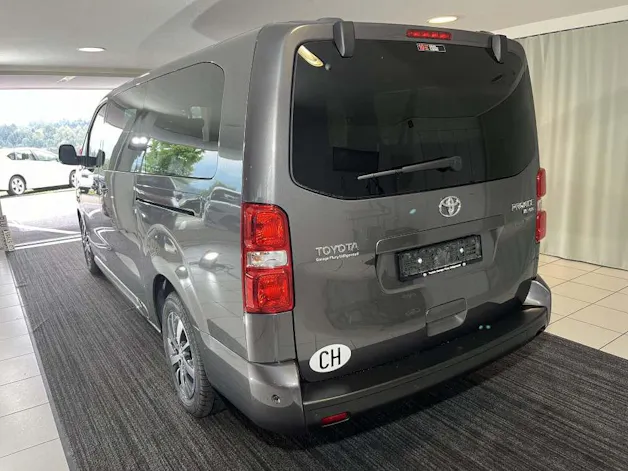 Toyota PROACE Verso L2 2.0 D Trend
