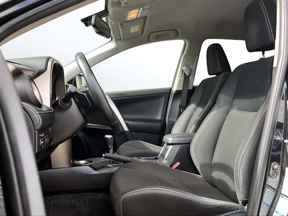 Vehicle image 19 Vehicle image 19